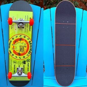 Saucy Lama Complete Custom Skateboard (NEW) 8.0” Stage 11 Independent 139 Trucks